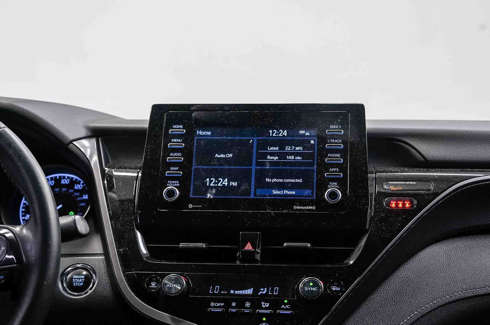Used 2022 Toyota Camry SE w/ Convenience Package FWD image 14