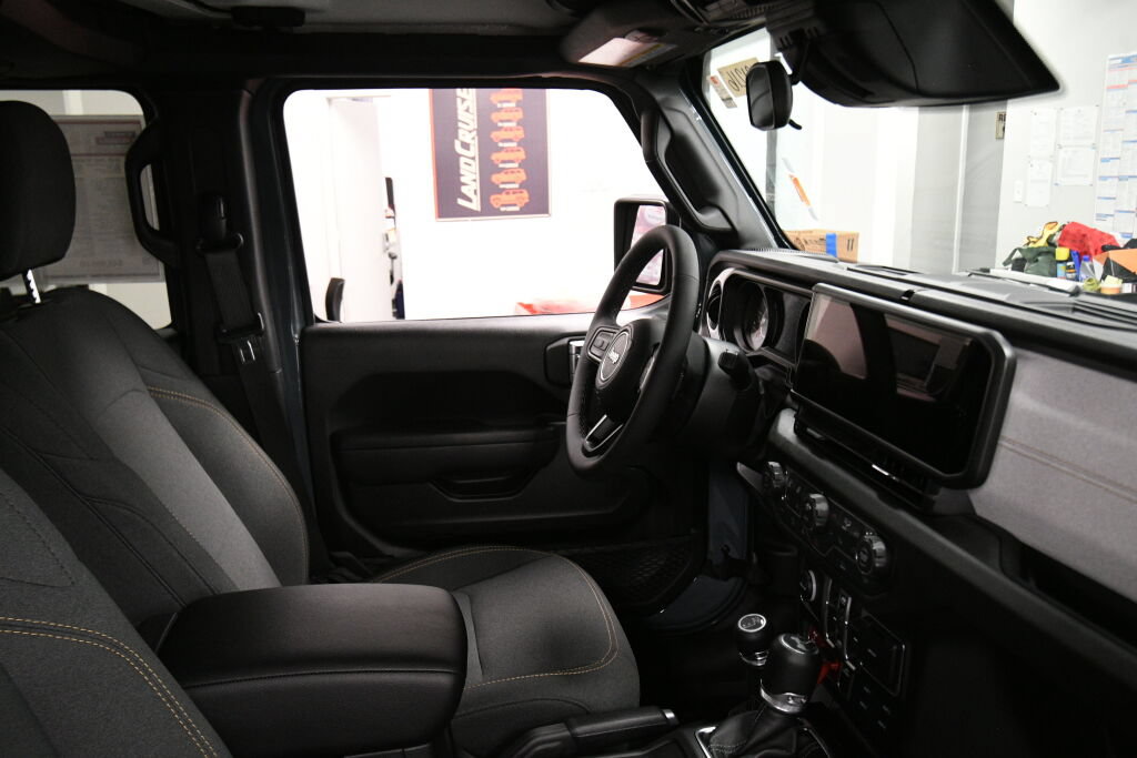 Used 2026 Jeep Wrangler Unlimited Sport AWD/4WD image 29