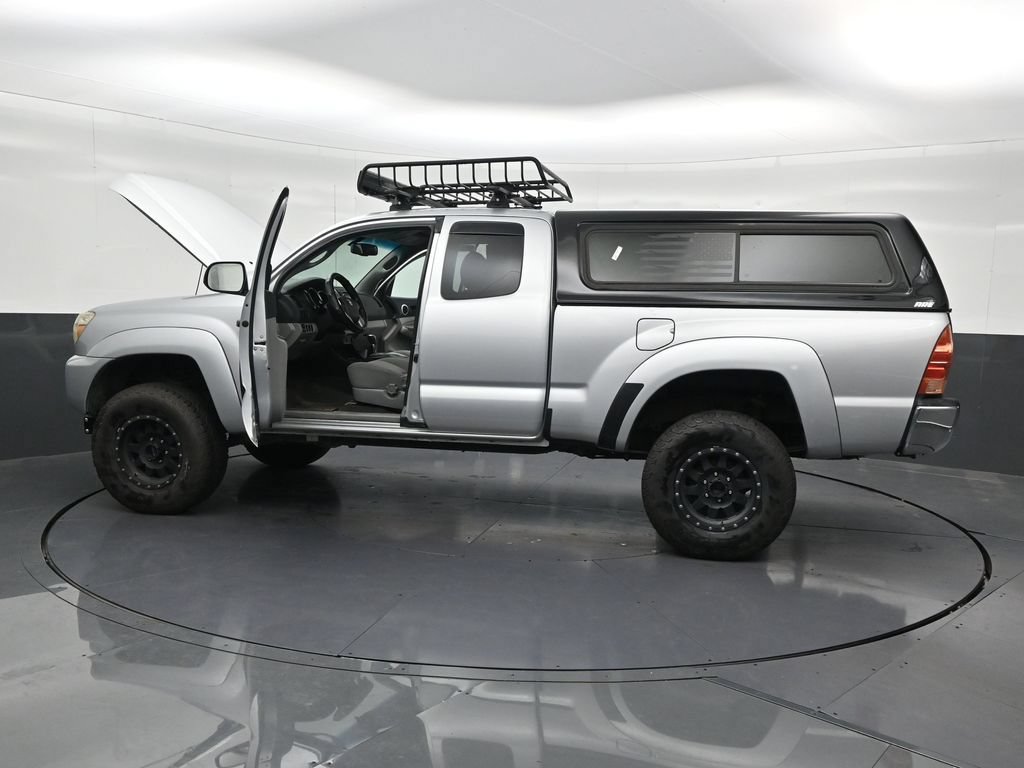 Used 2013 Toyota Tacoma PreRunner w/ SR5 Pkg RWD image 32