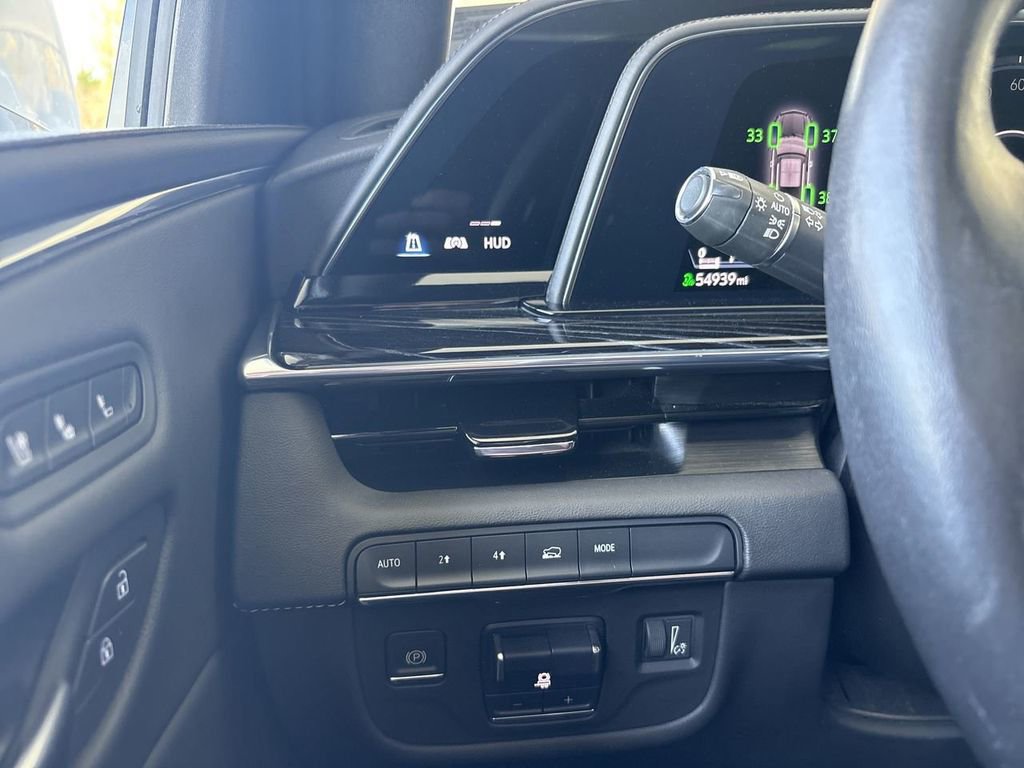Certified 2021 Cadillac Escalade Sport AWD/4WD image 17