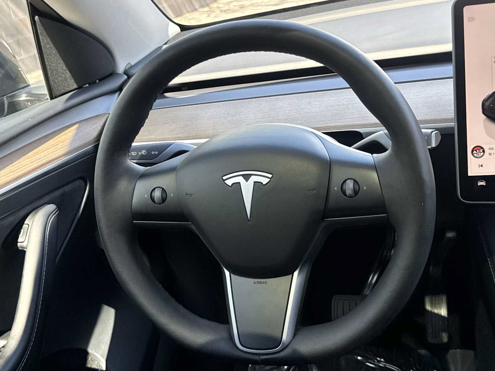 Used 2023 Tesla Model Y Long Range AWD/4WD image 19