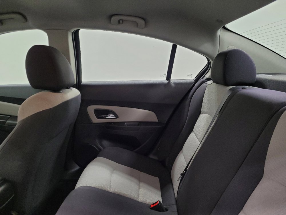 Used 2015 Chevrolet Cruze LS FWD image 18