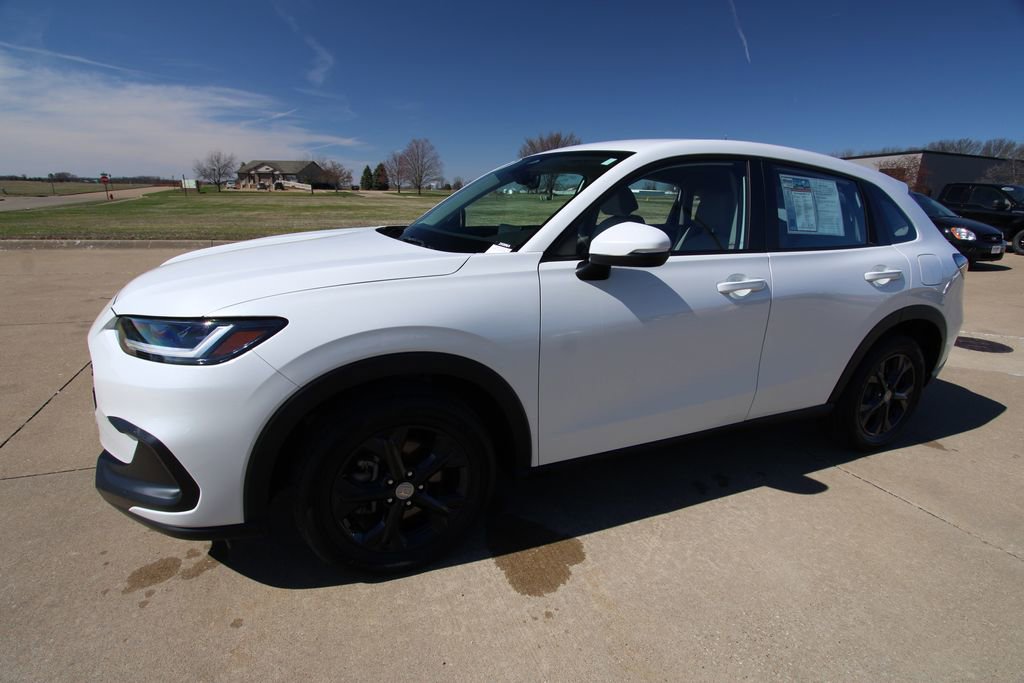Used 2024 Honda HR-V LX image 16