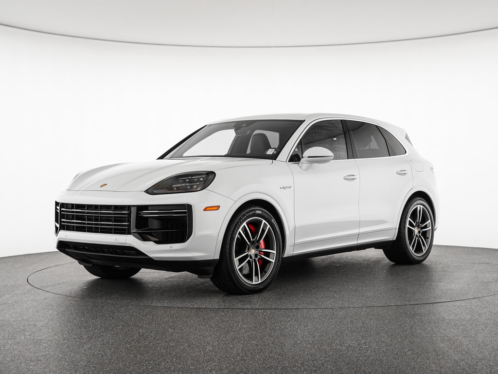 Used 2024 Porsche Cayenne Turbo AWD/4WD image 1