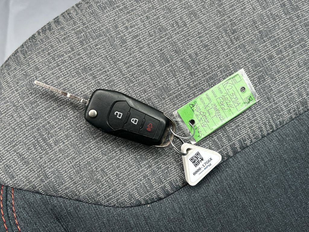 Used 2024 Ford Maverick XLT image 29