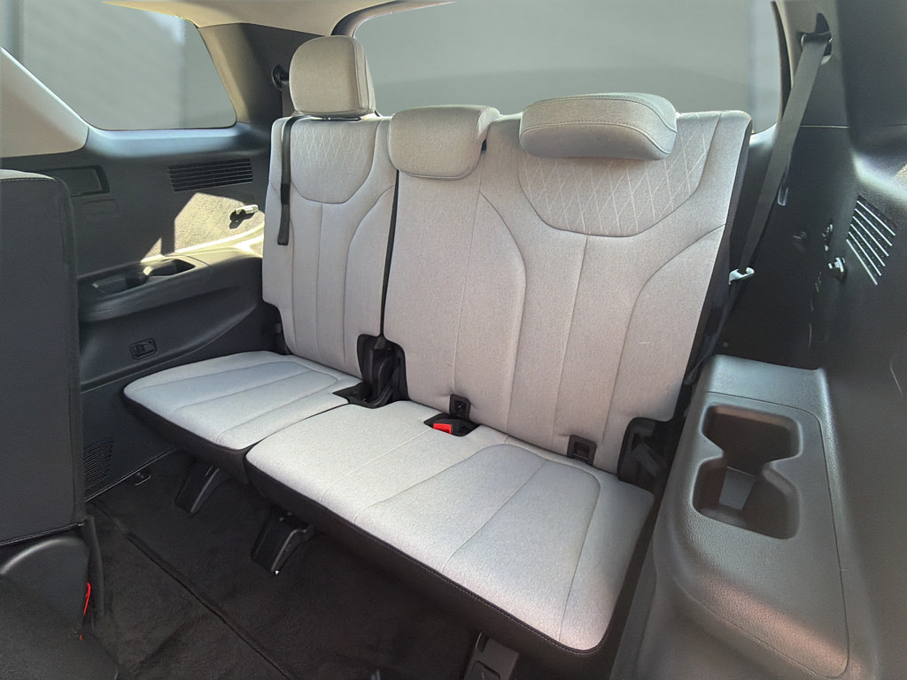 Used 2021 Hyundai Palisade SE AWD/4WD image 13