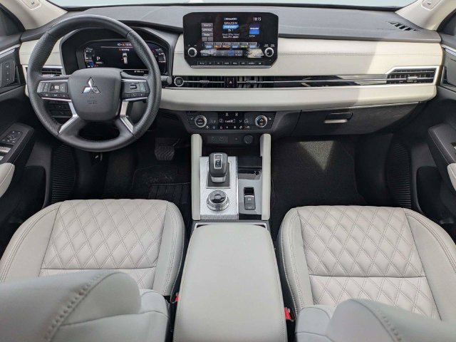 Used 2024 Mitsubishi Outlander SEL FWD image 17