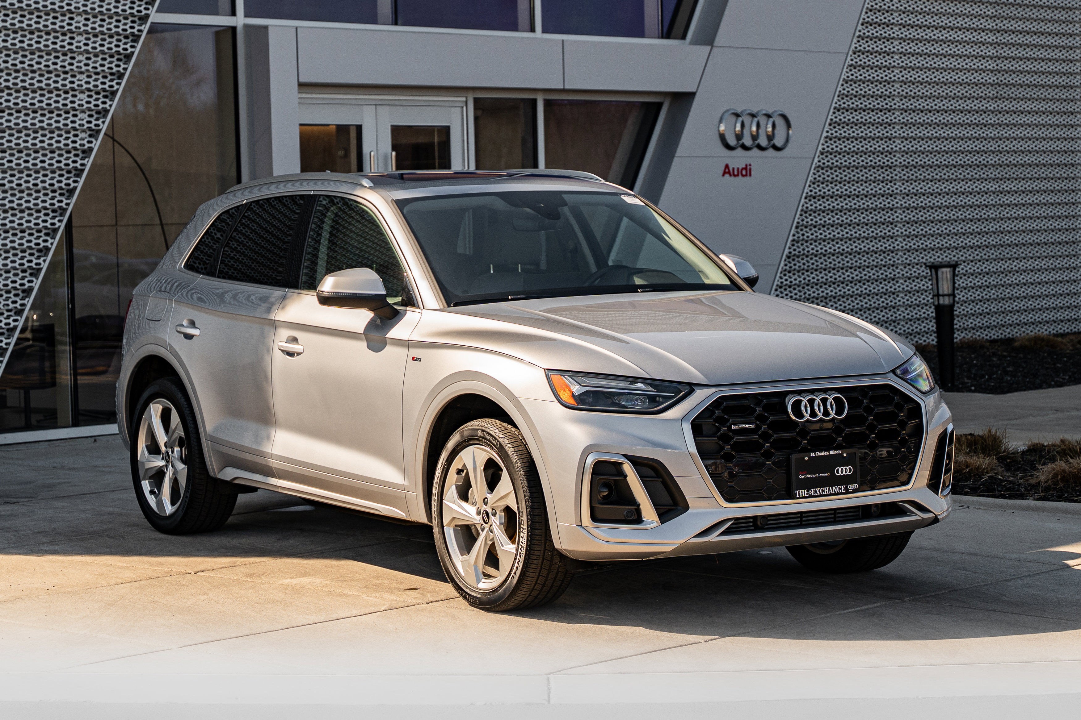 Certified 2023 Audi Q5 2.0T Premium Plus image 2