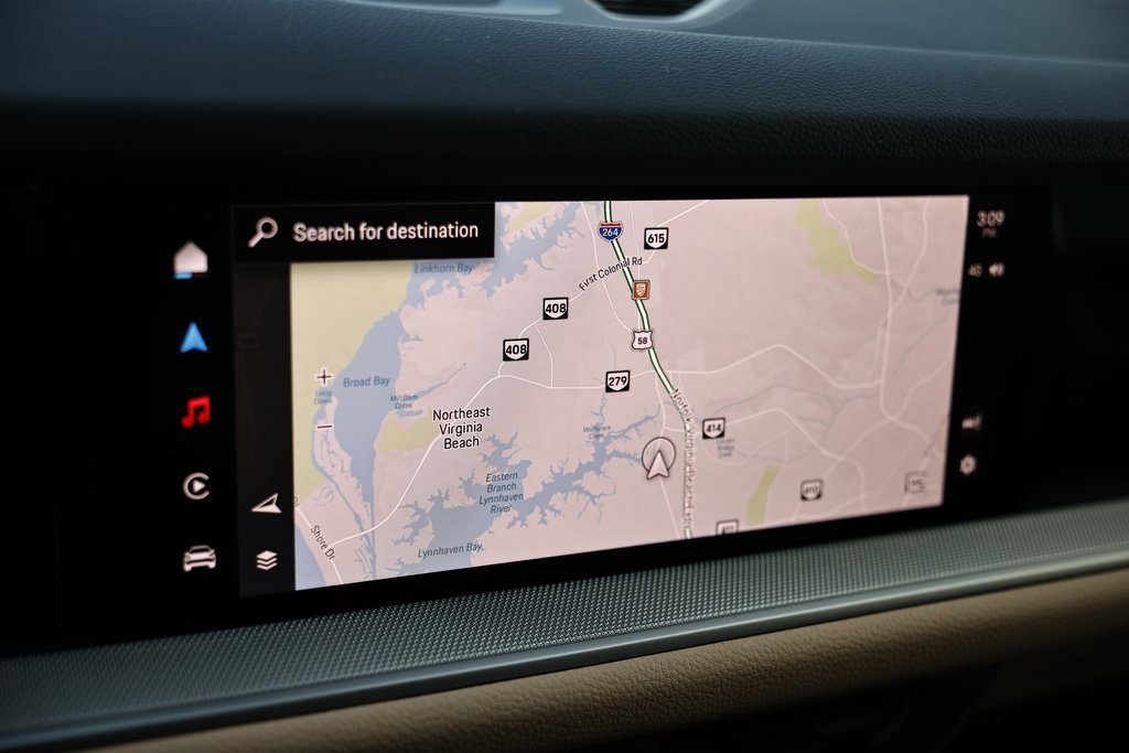 Certified 2025 Porsche Cayenne w/ Premium Package Plus image 41