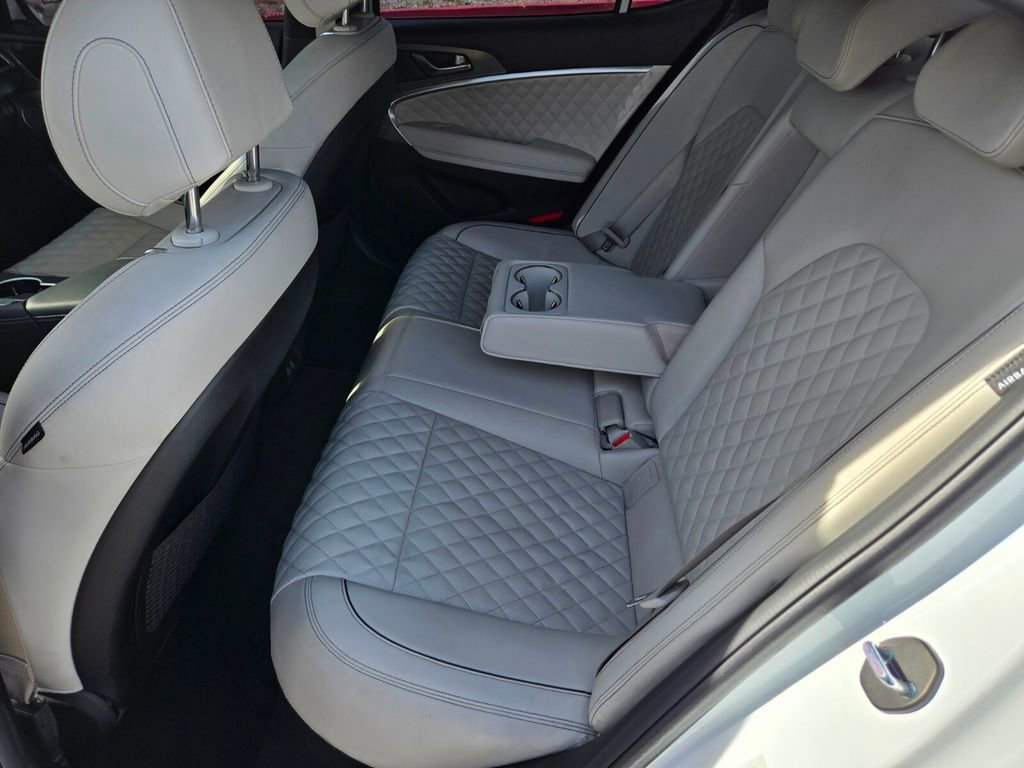 Used 2025 Genesis G70 3.3T Advanced w/ Sport Prestige Package RWD image 9
