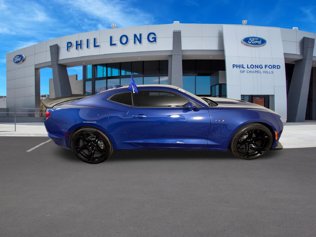 Used 2020 Chevrolet Camaro LT RWD image 6