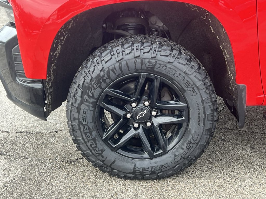 Used 2021 Chevrolet Silverado 1500 LT Trail Boss AWD/4WD image 32