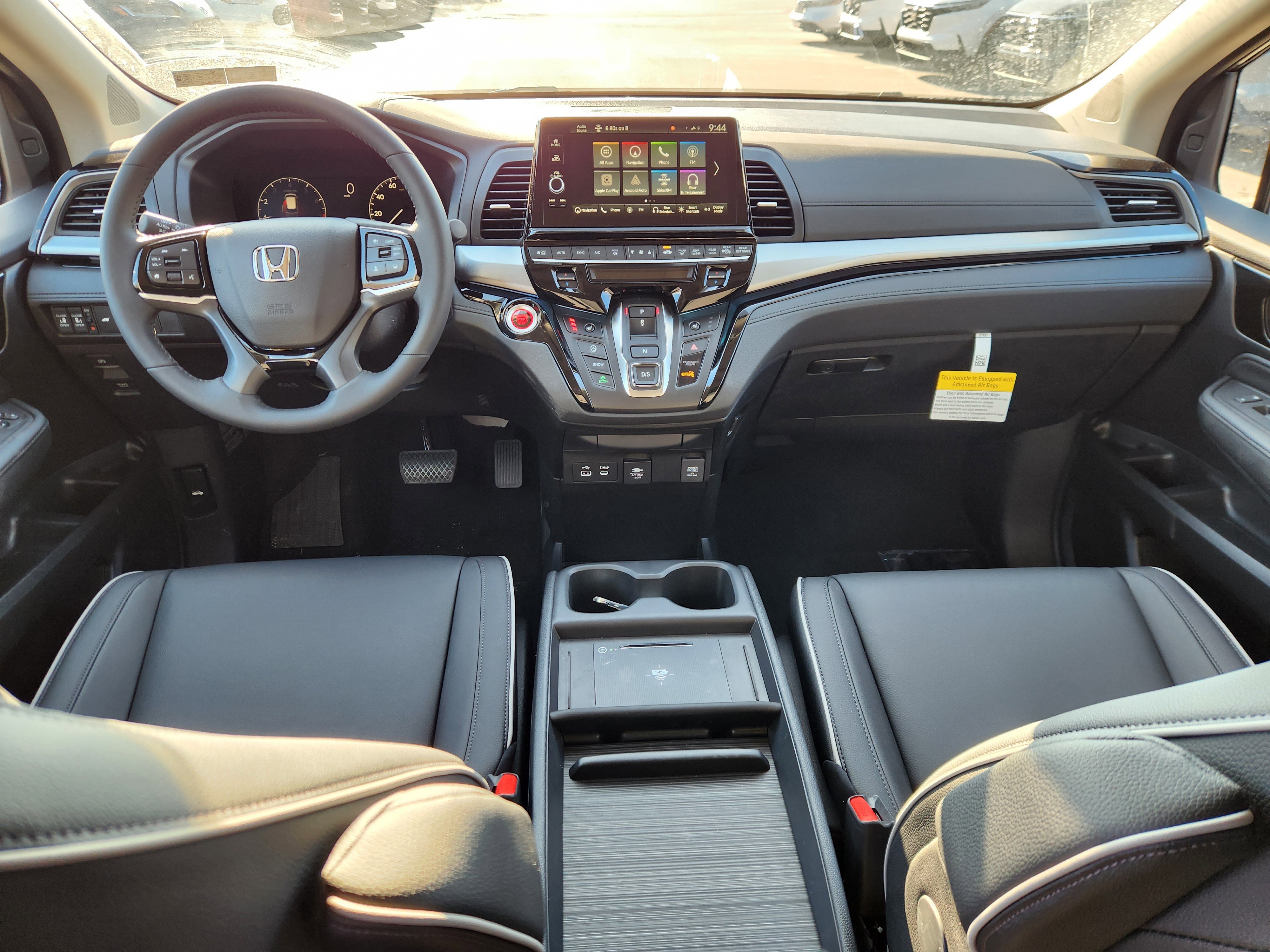 New 2026 Honda Odyssey Touring image 7