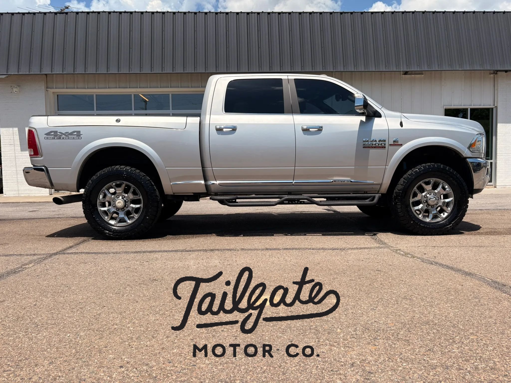 Used 2018 RAM 2500 Limited AWD/4WD image 1