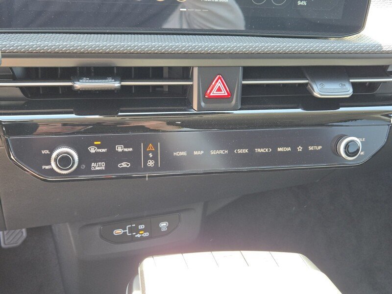 New 2025 Kia EV6 Wind AWD/4WD image 13