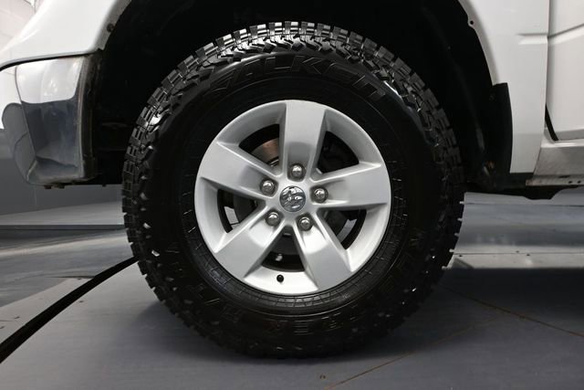 Used 2017 RAM 1500 Classic SLT AWD/4WD image 16