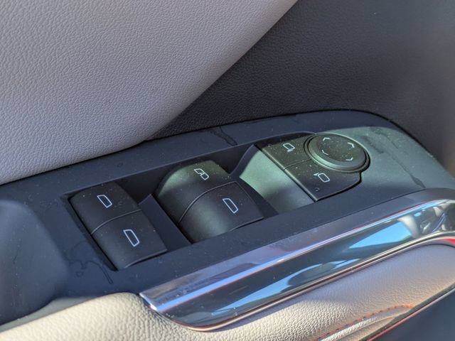 New 2026 Chevrolet Traverse LT FWD image 9