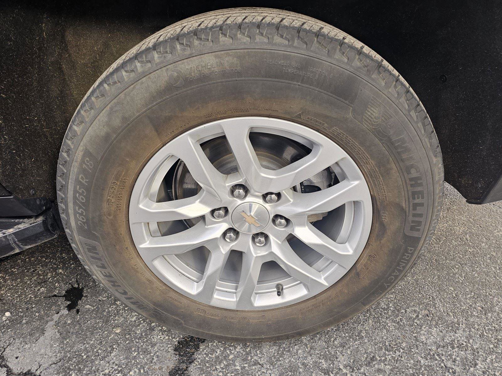 Used 2023 Chevrolet Suburban LT image 11