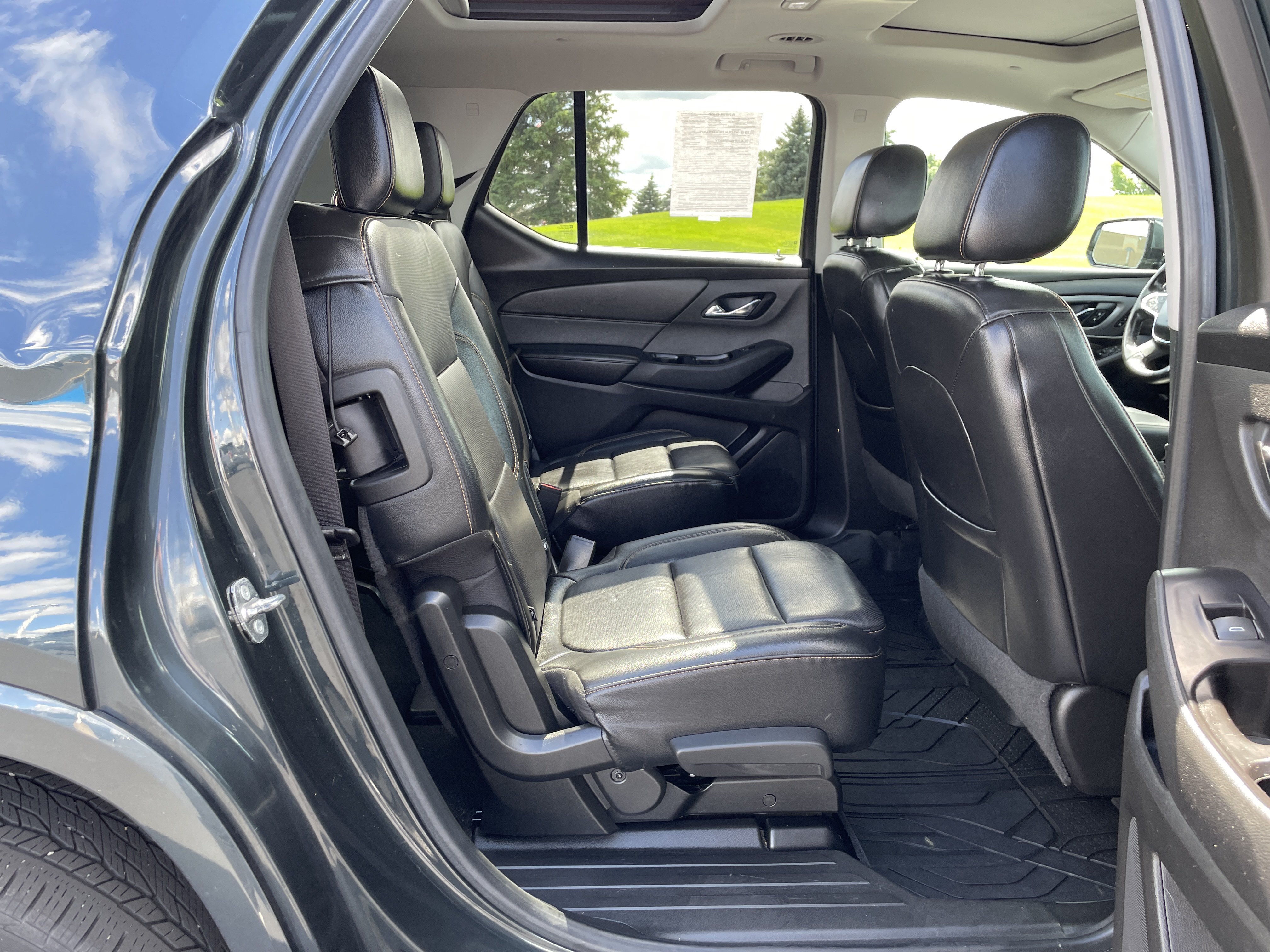 Used 2018 Chevrolet Traverse Premier w/ LPO, Floor Liner Package AWD/4WD image 14