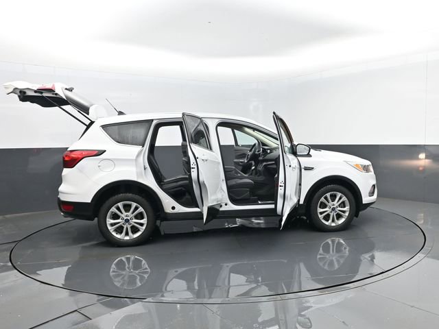 Used 2019 Ford Escape SE image 28