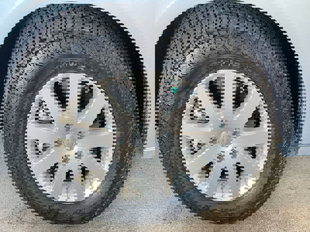 Used 2012 Chrysler Town & Country Touring-L w/ Entertainment Group #2 image 10