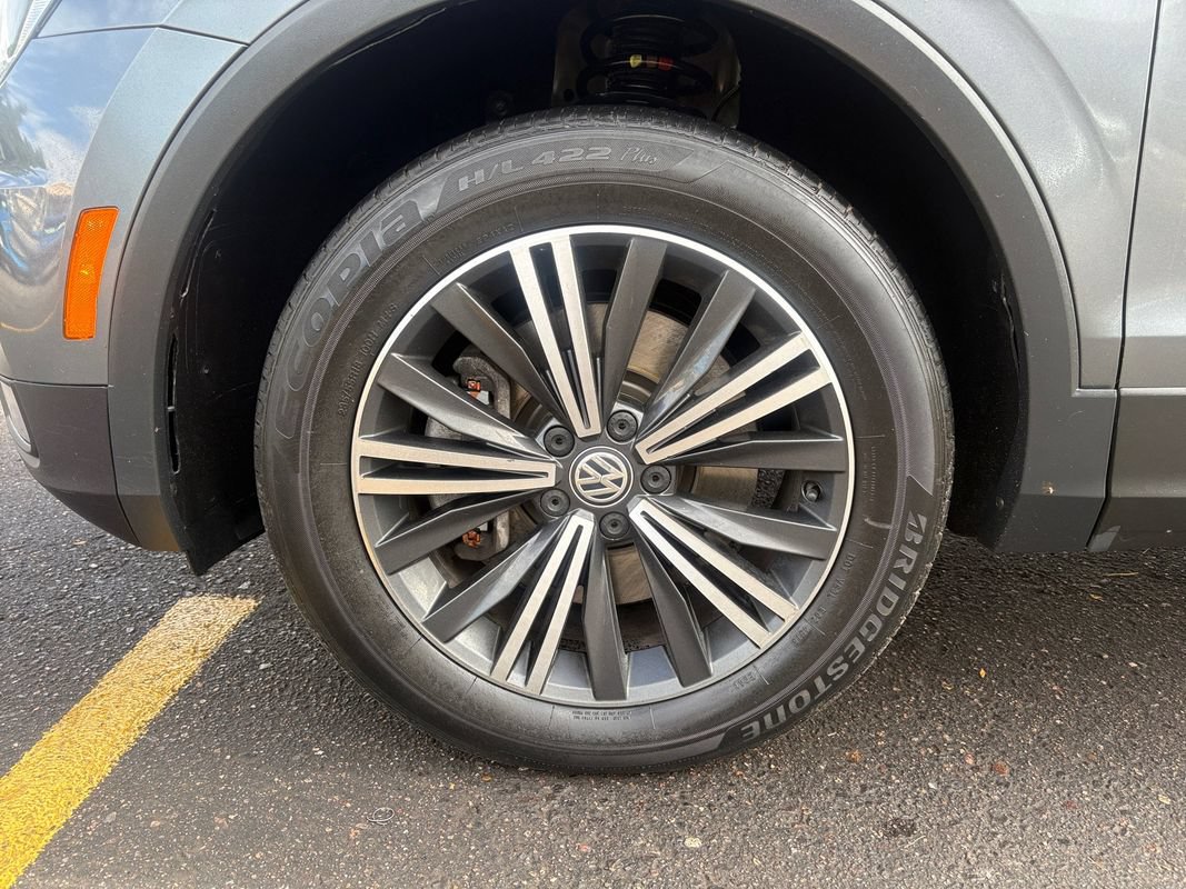Used 2019 Volkswagen Tiguan SEL AWD/4WD image 9