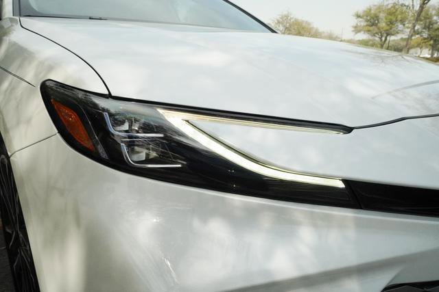 Used 2025 Toyota Camry XLE image 33