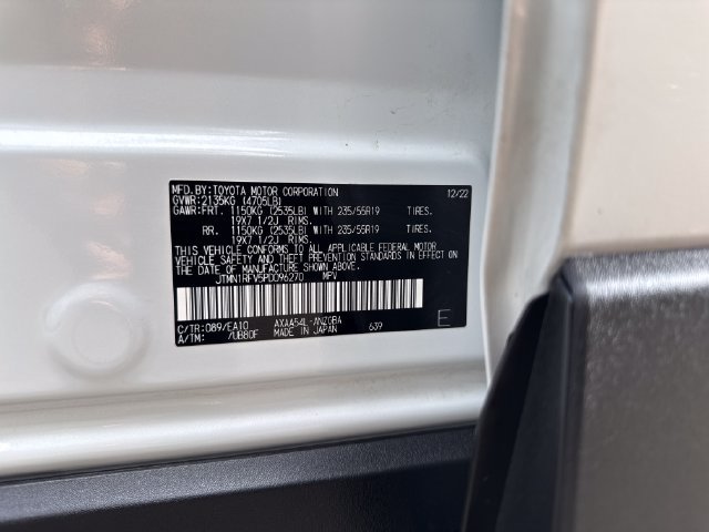 Used 2023 Toyota RAV4 Limited w/ Limited Grade Weather Package AWD/4WD image 20