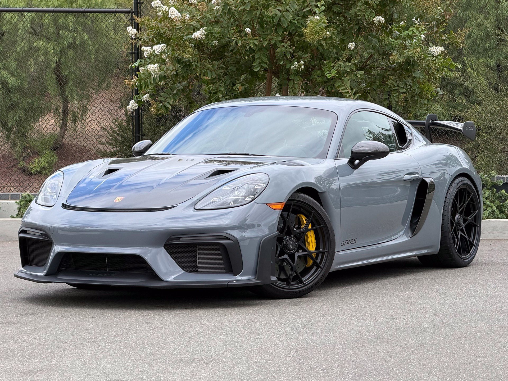 Certified 2024 Porsche 718 Cayman GT4 RS RWD image 1