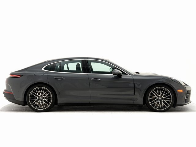 Certified 2025 Porsche Panamera 4 AWD/4WD image 33