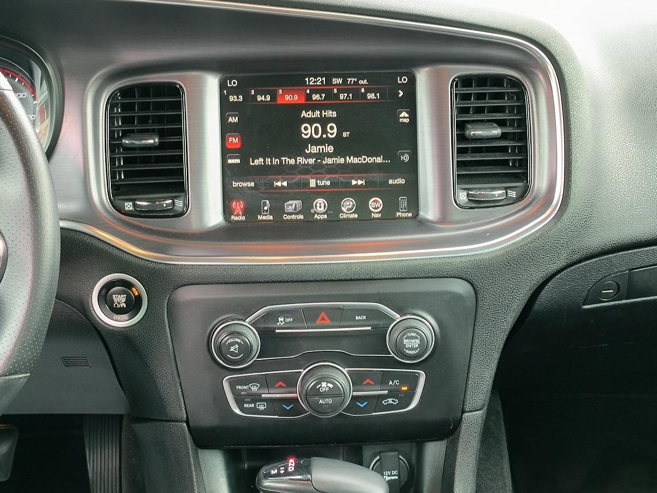 Used 2016 Dodge Charger SXT w/ Blacktop Package image 17