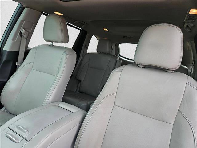 Used 2017 Toyota Highlander XLE image 14
