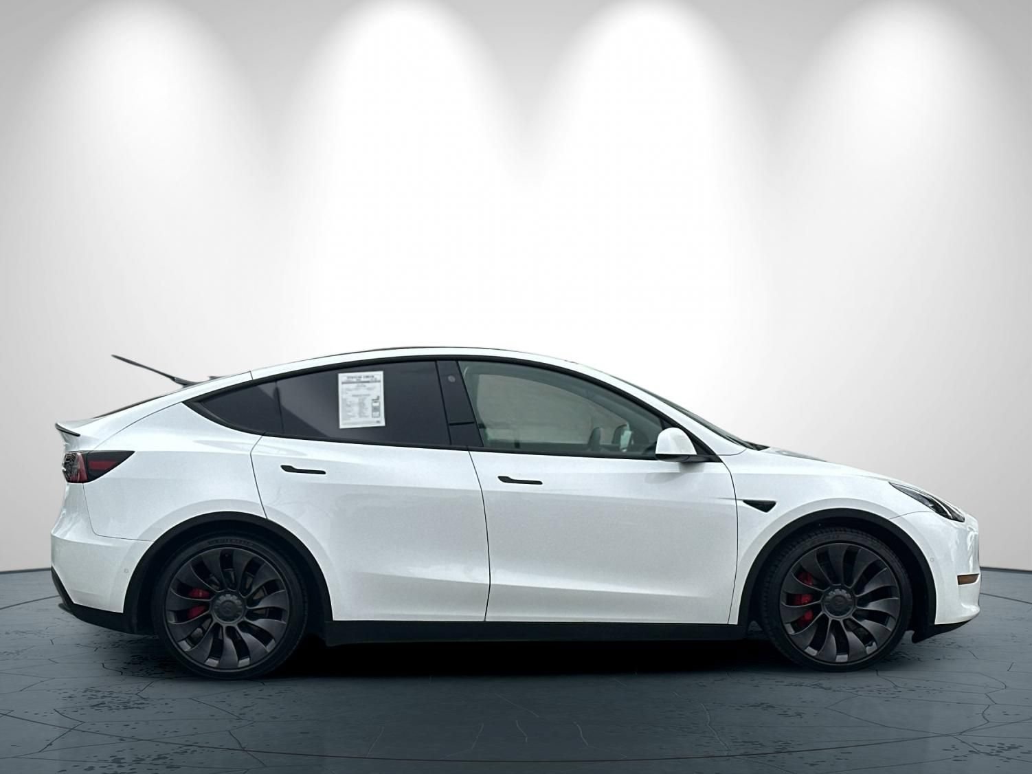 Used 2021 Tesla Model Y Performance AWD/4WD image 3