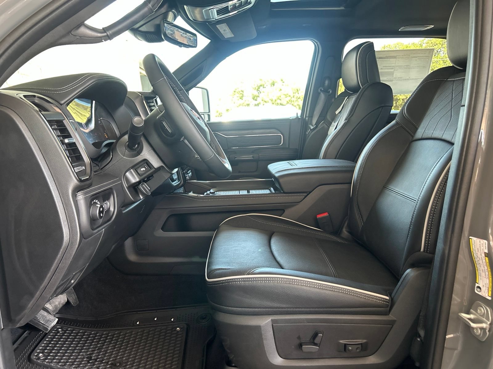 New 2027 RAM 2500 Limited AWD/4WD image 12