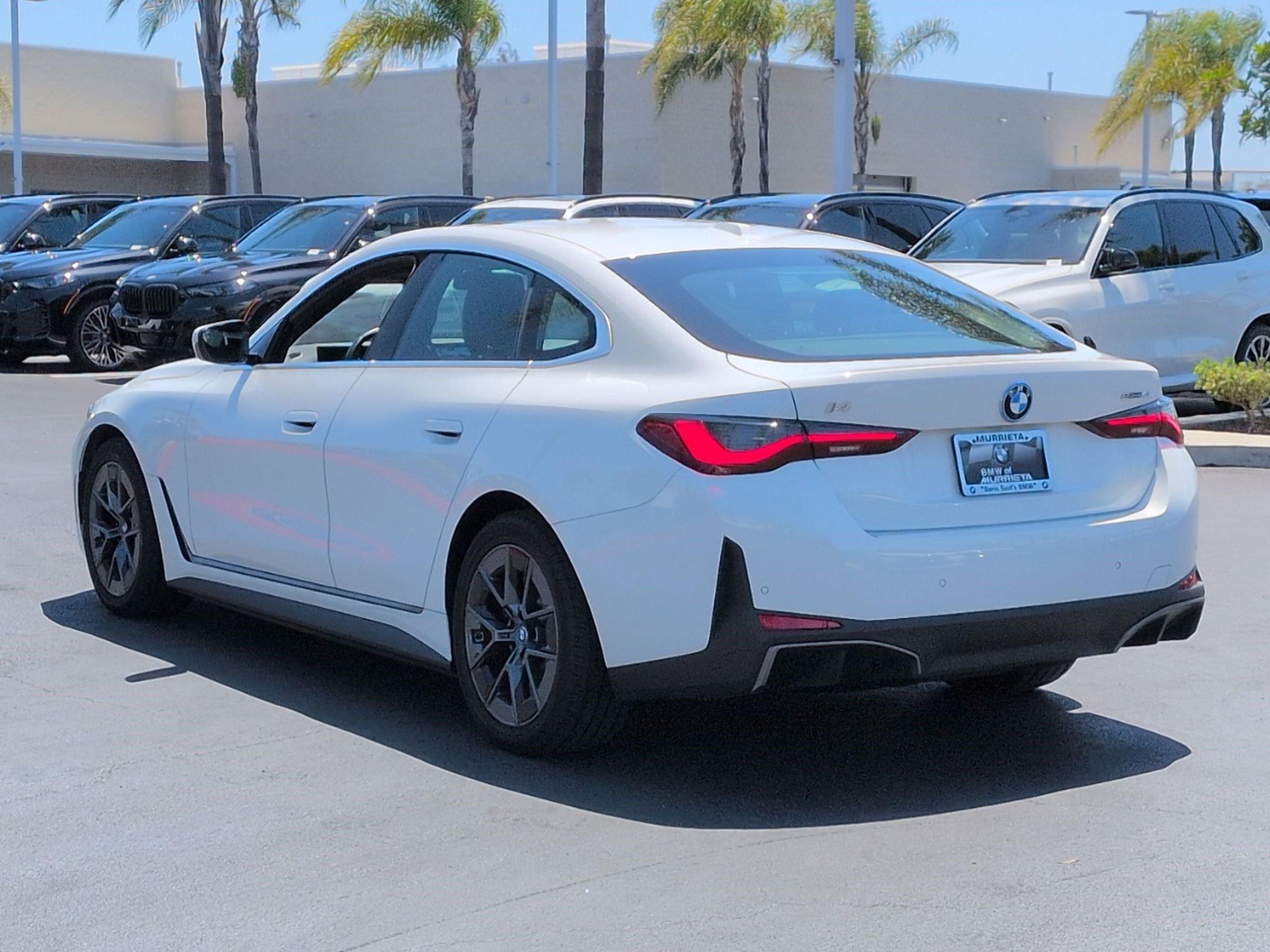 Used 2023 BMW i4 eDrive40 RWD image 8