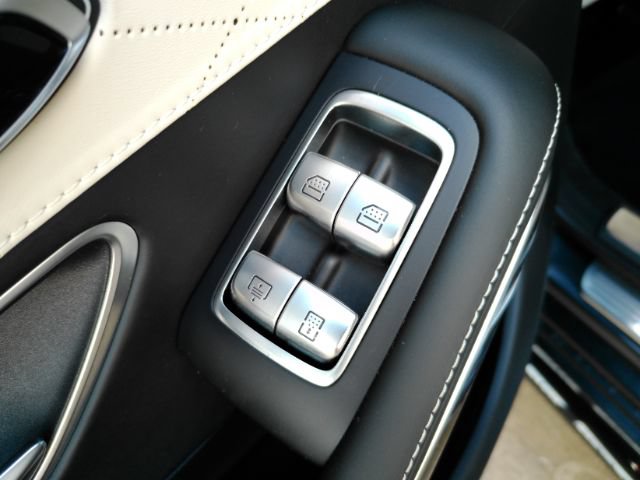 Used 2019 Mercedes-Benz S 63 AMG S 4MATIC Sedan image 20