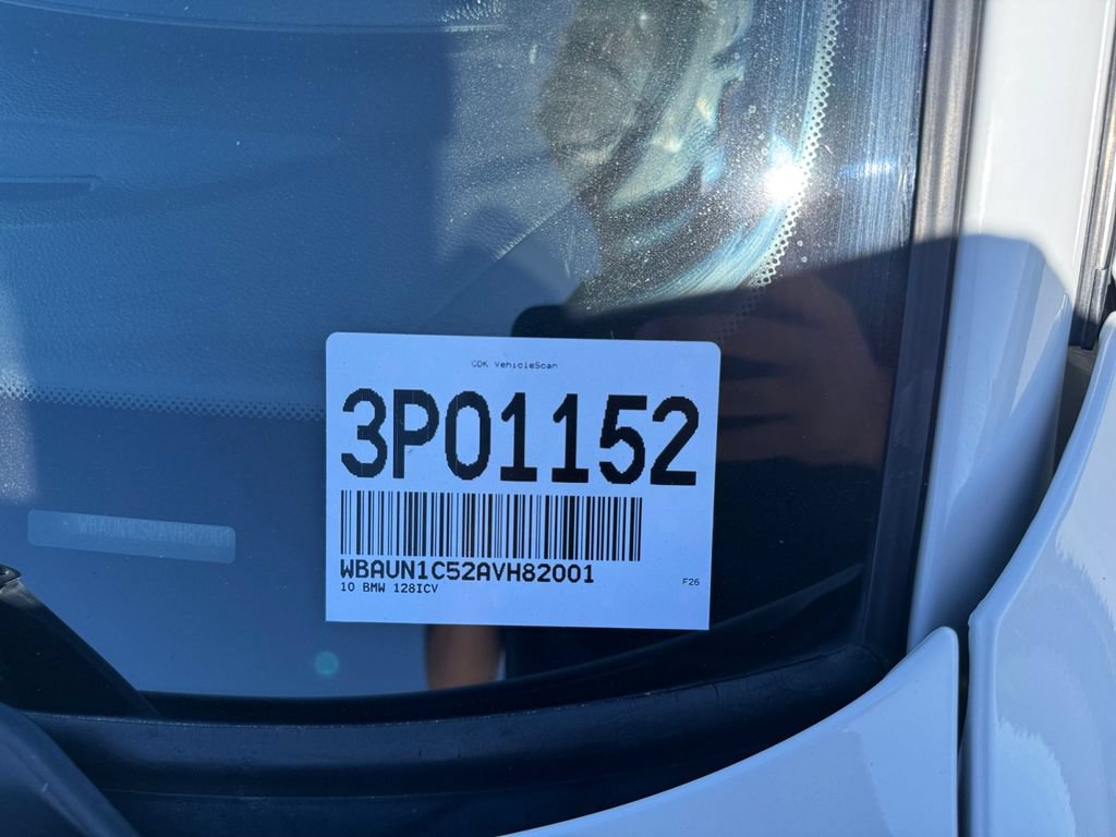 Used 2010 BMW 128i Convertible RWD image 34