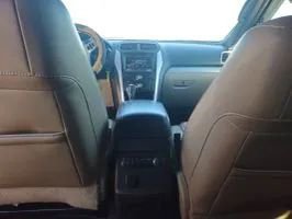 Used 2013 Ford Explorer XLT image 12