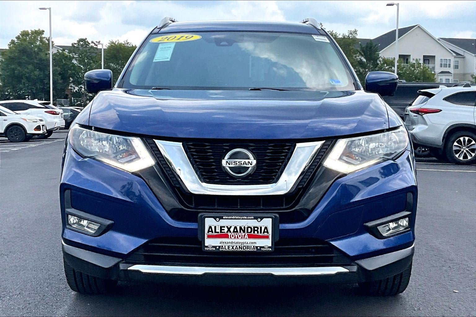 Used 2019 Nissan Rogue SL AWD/4WD image 3