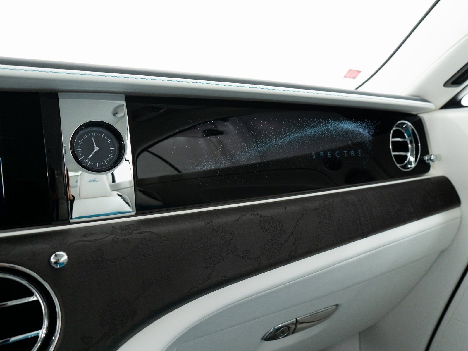 New 2026 Rolls-Royce Spectre Inspired By Primavera image 39