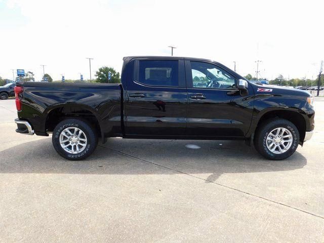 New 2025 Chevrolet Silverado 1500 LT w/ Z71 Off-Road Package AWD/4WD image 10