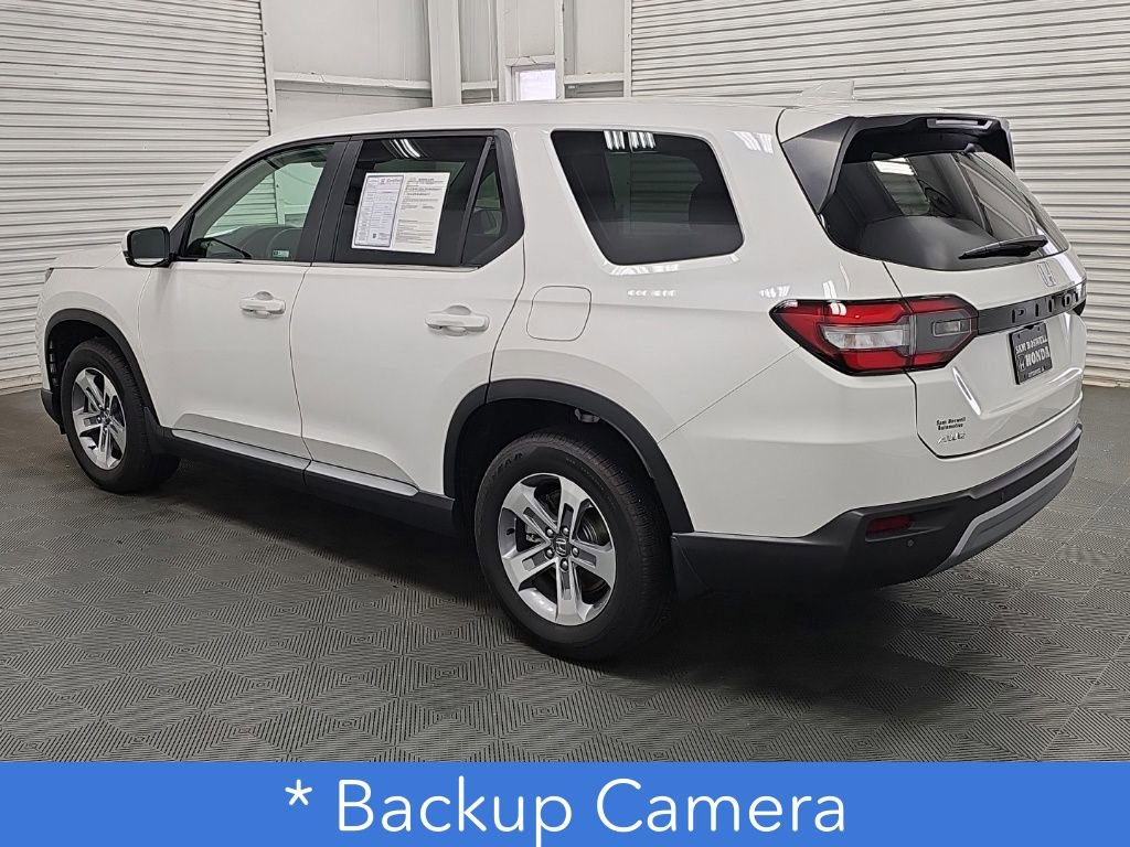 Used 2025 Honda Pilot EX-L image 6