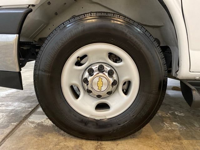 Used 2025 Chevrolet Express 3500 LT w/ LT Preferred Equipment Group RWD image 26