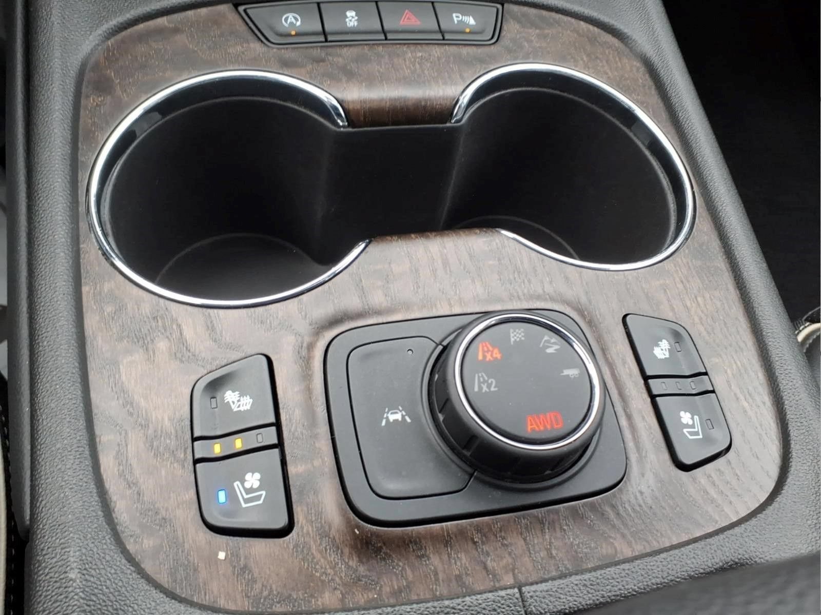 Used 2023 GMC Acadia Denali w/ Black Diamond Edition AWD/4WD image 20
