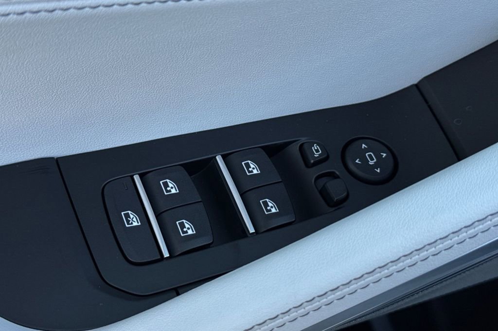 New 2027 BMW X6 xDrive40i AWD/4WD image 11