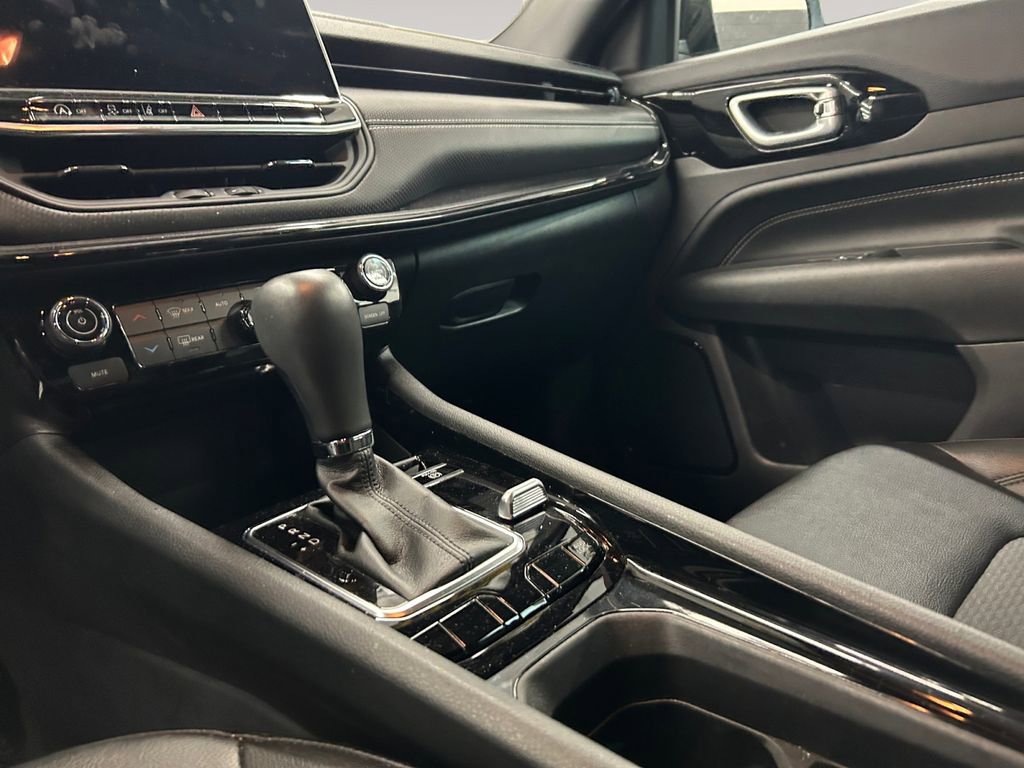 Used 2022 Jeep Compass Altitude w/ Convenience Group image 10