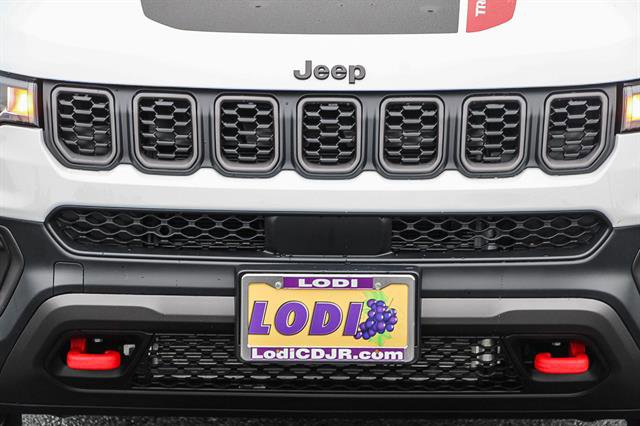 New 2026 Jeep Compass Trailhawk image 7