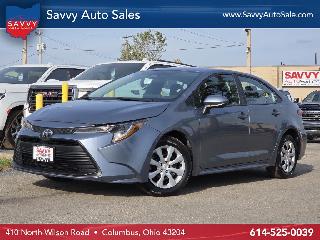 Used 2025 Toyota Corolla LE FWD image 1