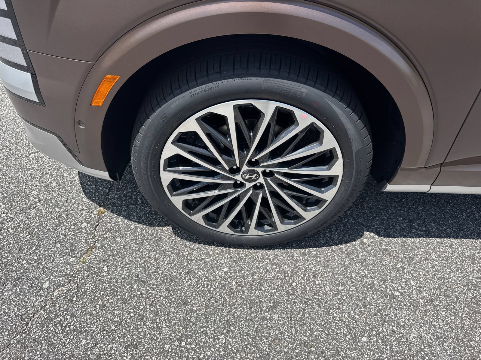 New 2026 Hyundai Palisade Calligraphy FWD image 12