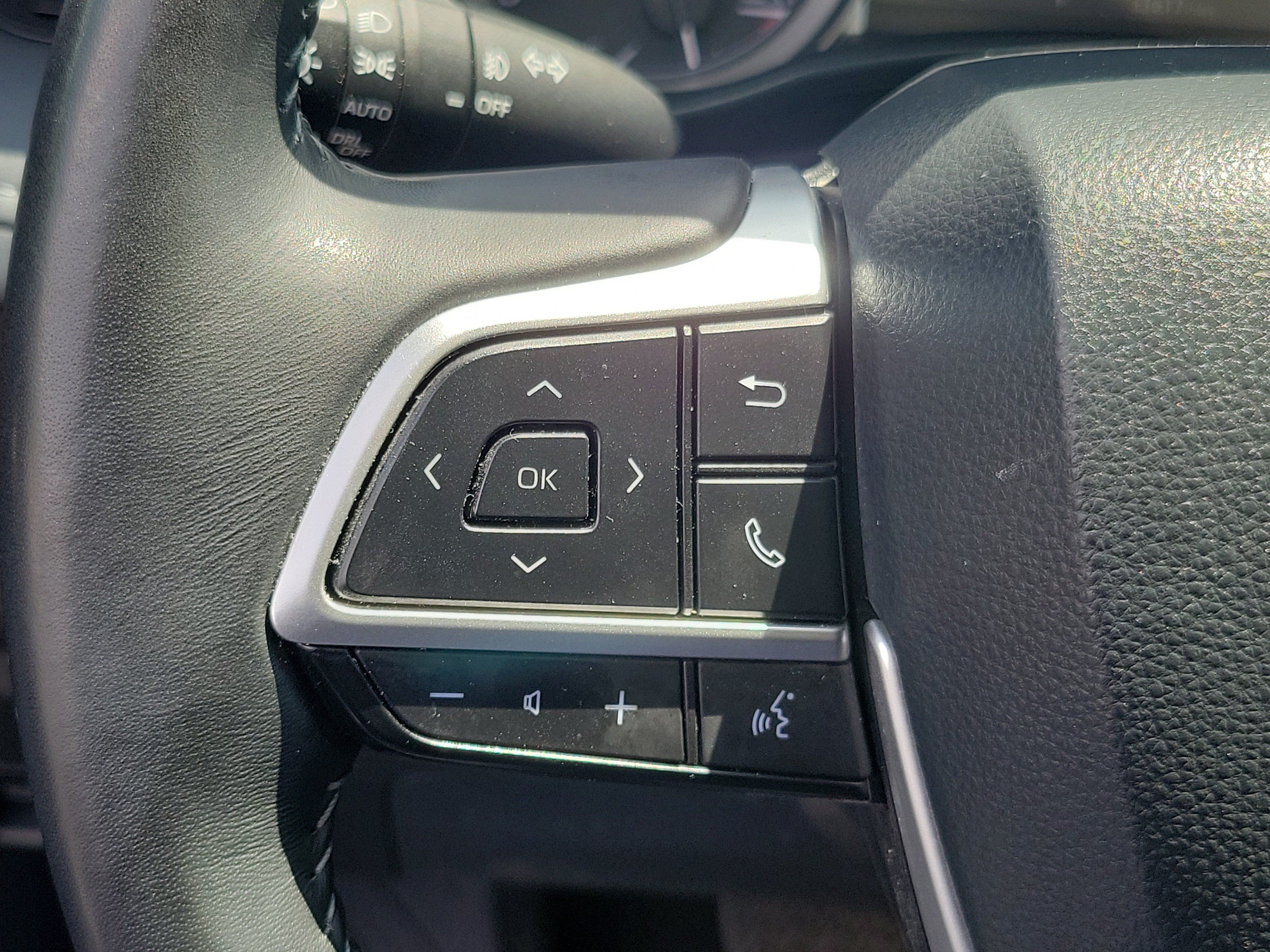 Certified 2025 Toyota Highlander XLE AWD/4WD image 24